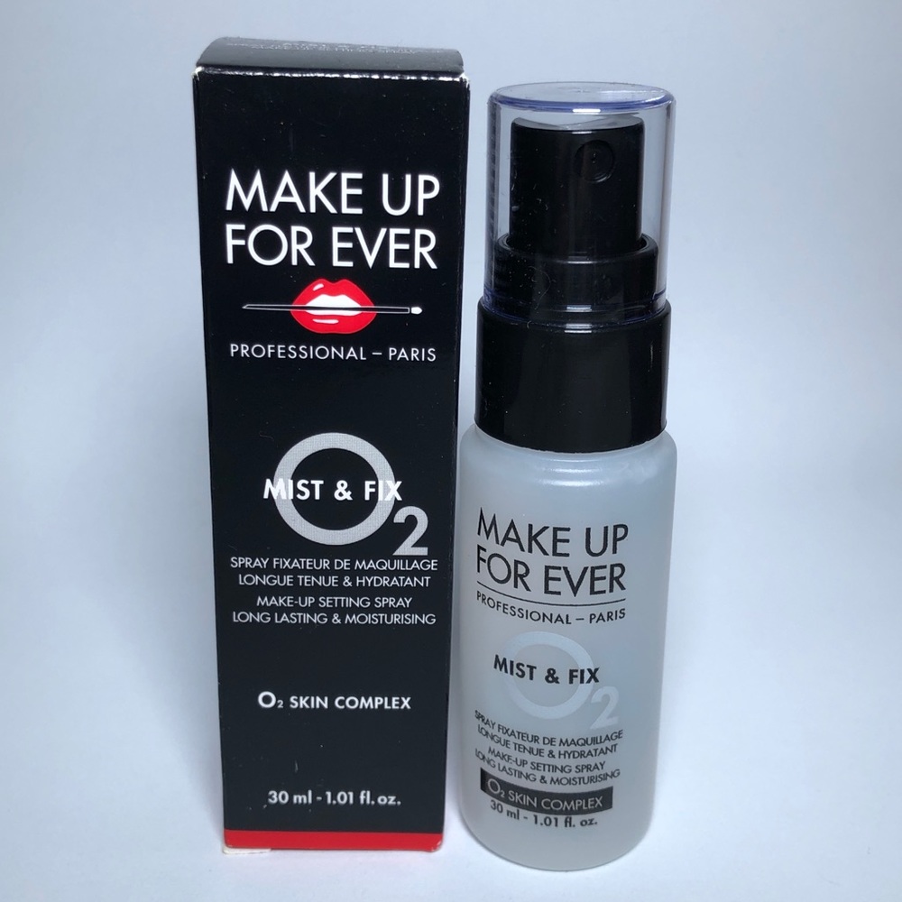 MAKE UP FOR EVER Mist & Fix Hydrating Setting Spray